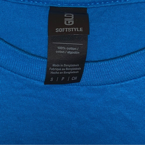 NWOT Gildan “Be Kind” Tee Shirt - Picture 8 of 8